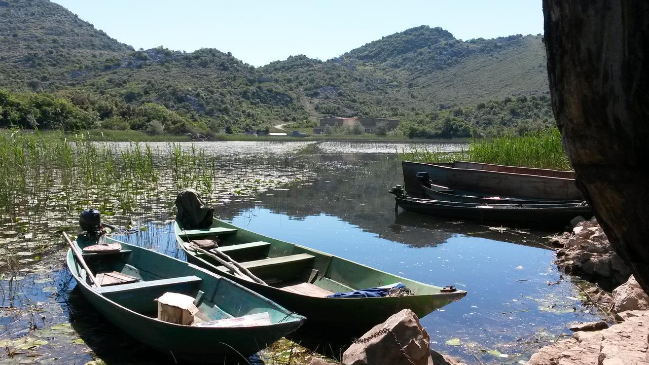 Lake House Puro Villa Dodosi Esterno foto